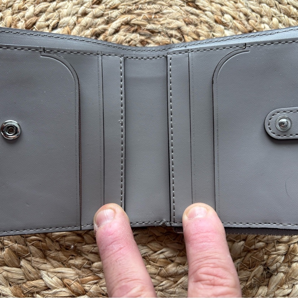Kate Spade Light Gray Wallet - Picture 2 of 3